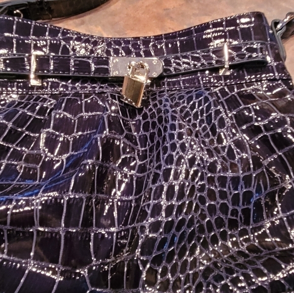 JESSICA Faux Patent Leather Bag, Dark Blue Croc Pattern, Adjustable Strap - Picture 10 of 16